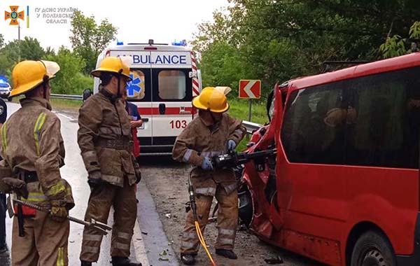 На Лубенщині рятувальники ліквідували наслідки ДТП
