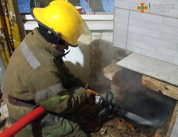 В Лубнах рятувальники ліквідували пожежу в дачному будинку
