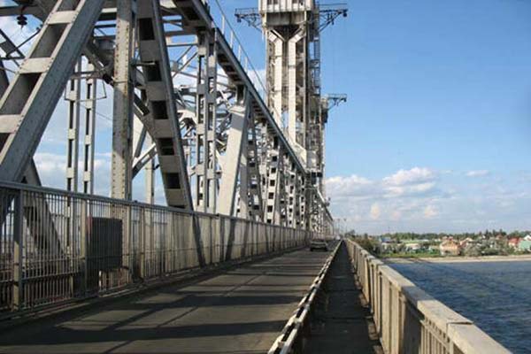Росіяни знову ракетами завдали ударів по мосту через Дніпровський лиман