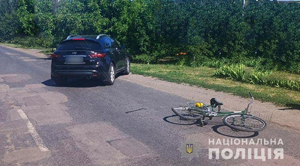 На Лубенщині поліція встановлює обставини ДТП, в якій травмувалася велосипедистка 