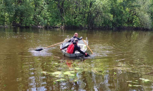 На Полтавщині поліція встановлює обставини смерті чоловіка, тіло якого виявили у річці 