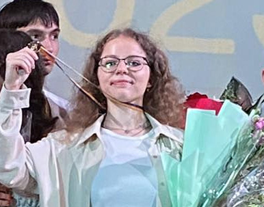 «Золота» медалістка ОЗ «Оріхівська ЗОШ ЛМР» - отримала 200 балів на НМТ