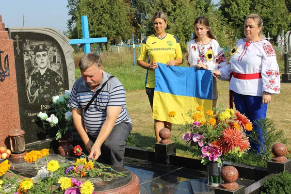 Пробігли за героїв України