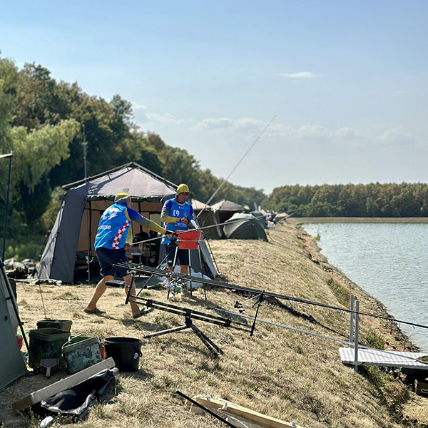 Чемпіонат світу з коропової ловлі: українські спортсмени змагаються за медалі на хорватських озерах