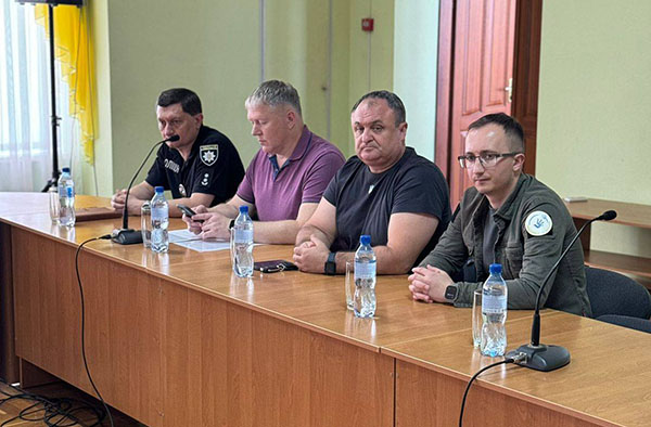 В тому числі коштом уряду Канади