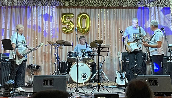 01 564797348 2240359876438327 2997073643678938106 n