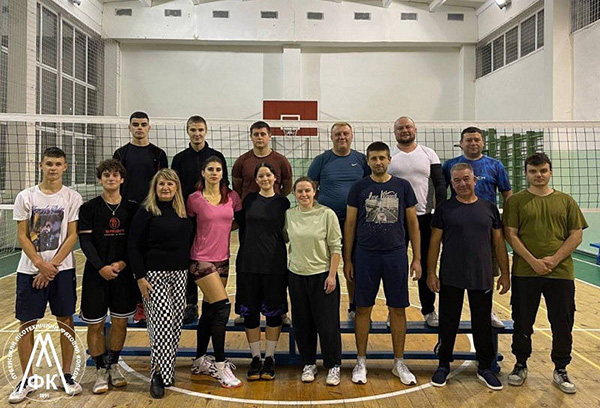 ЗУСТРІЧ МІЖ СТУДЕНТАМИ І МХП "Лубним'ясо"