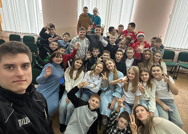 Новорічні традиції та творчість шестикласників ліцею 