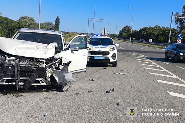 ДТП, в якій постраждав пасажир кросовера