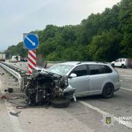 На Полтавщині поліція встановлює обставини ДТП, в якій травмувалося двоє людей 