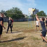 Викладачі і студенти зустрілися на волейбольному майданчику