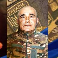 Мріяв жити у мирній Україні