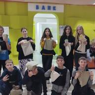 6-В клас підкорює місто професій: від поліцейських до банкірів