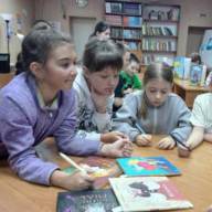 Бібліотечне рандеву з Королевою книг