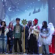 Нловорічні свята тривають 